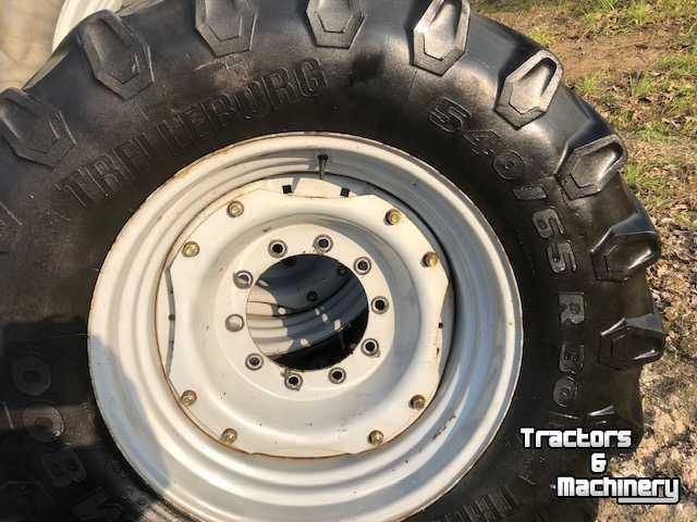 Wheels, Tyres, Rims & Dual spacers Trelleborg 540/65R30
