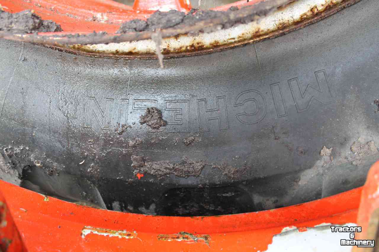 Wheels, Tyres, Rims & Dual spacers Michelin 18.4R38 dubbelluchtwielen banden velgen spindelsluiting