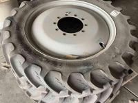 Wheels, Tyres, Rims & Dual spacers Kleber 12.4R36