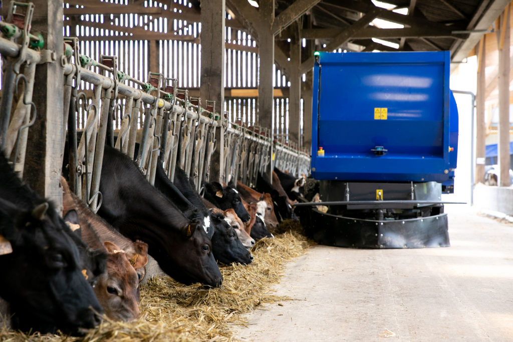 DeLaval adds feed robot to the mix