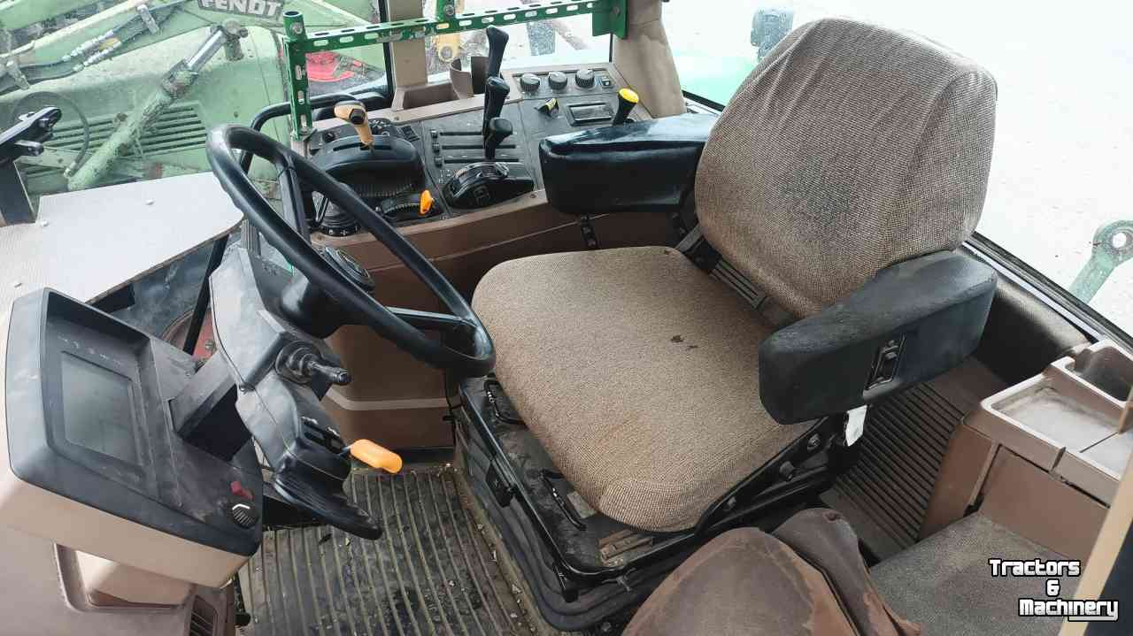 Tractors John Deere 7710 AP defect