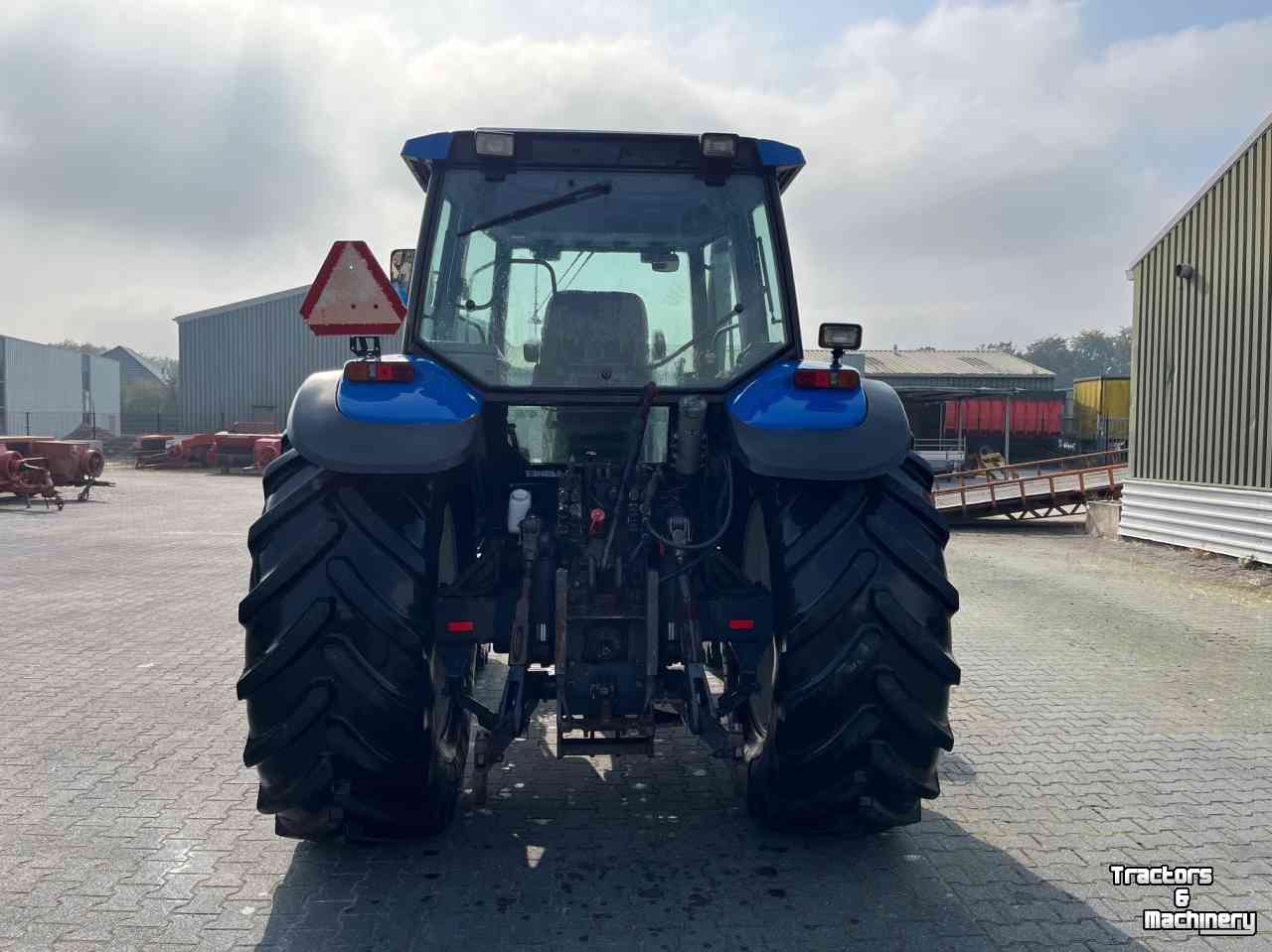 Tractors New Holland M135 Range Command, Creeper