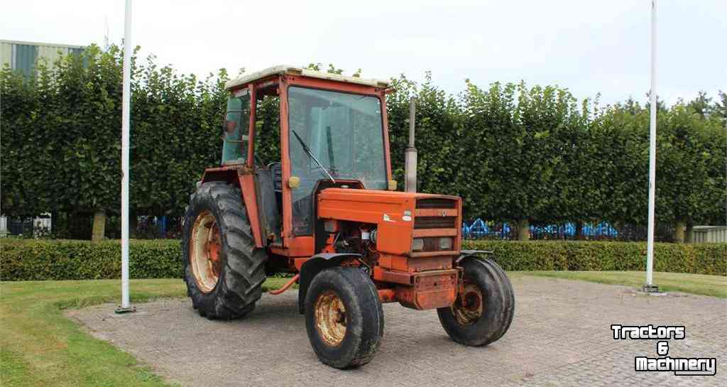 Tractors Renault 781 2WD Tractor