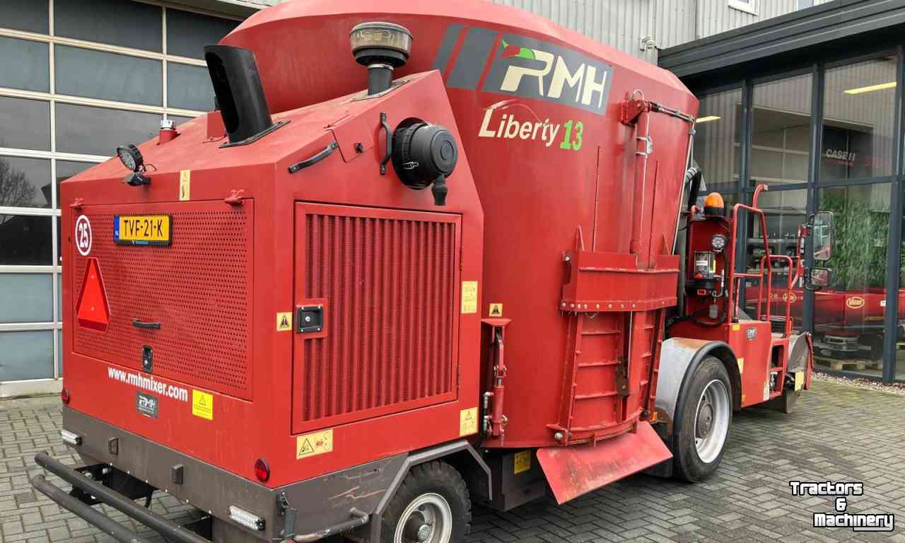 Self-propelled feed mixer RMH Liberty 13 Zelfrijdende Verticale Voermengwagen