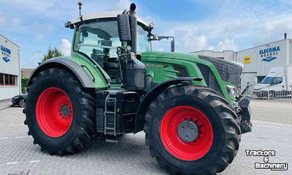 Tractors Fendt 930 Vario Profi Plus Tractor