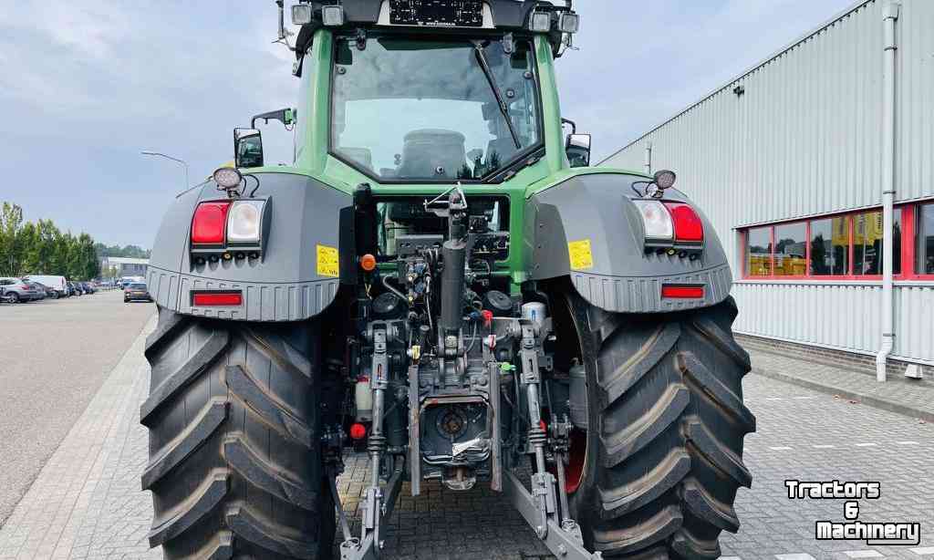 Tractors Fendt 930 Vario Profi Plus Tractor