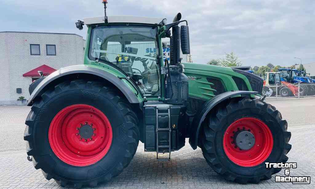 Tractors Fendt 930 Vario Profi Plus Tractor