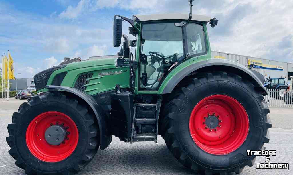 Tractors Fendt 930 Vario Profi Plus Tractor