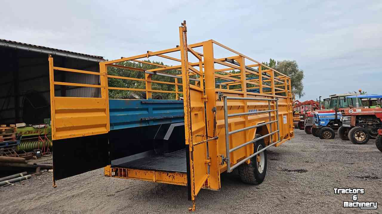 Livestock trailer Rolland v64