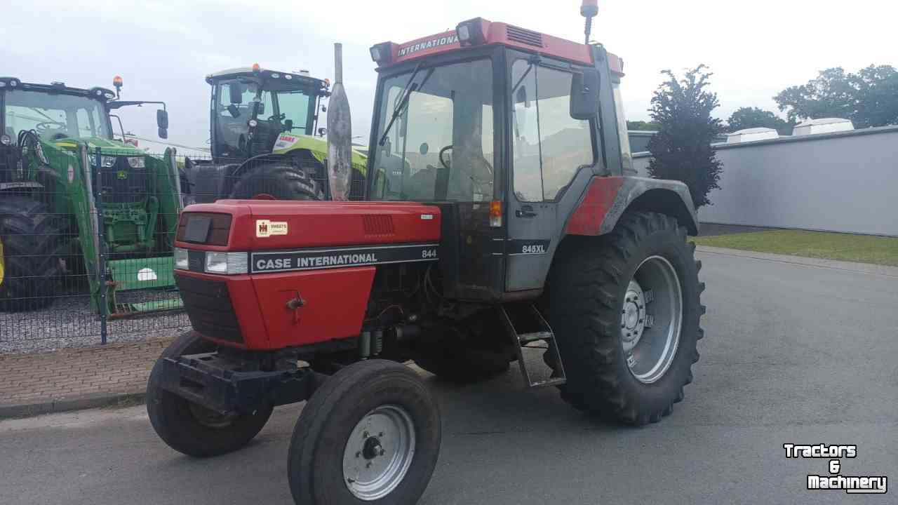 Tractors Case-IH 845 XL 2wd