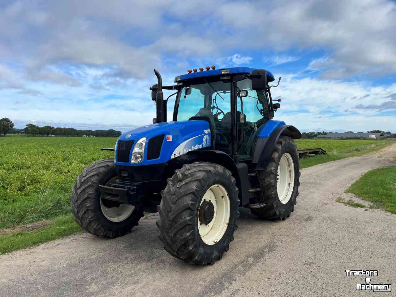 Tractors New Holland TS115A