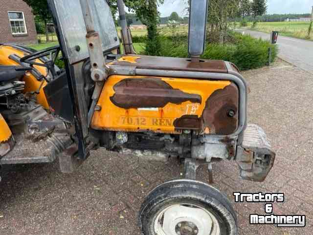 Tractors Renault 70.12