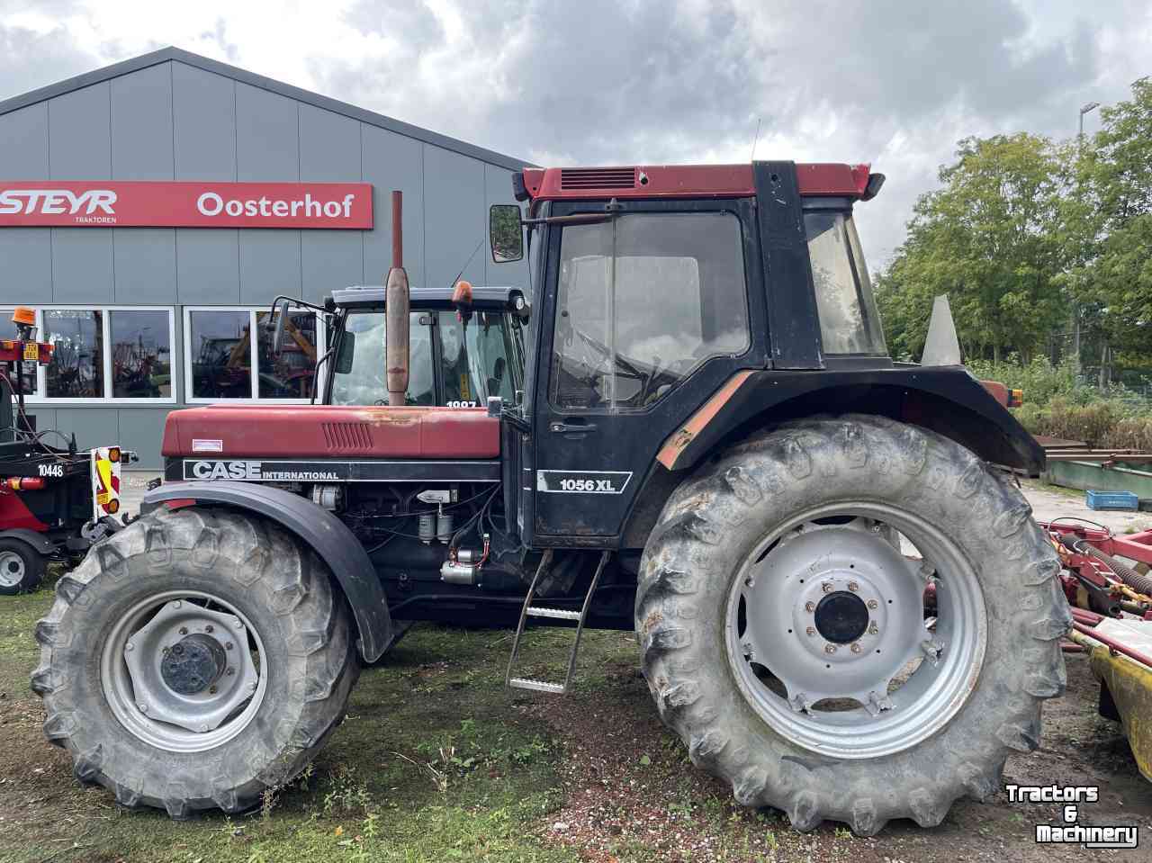 Tractors Case-IH 1056XL