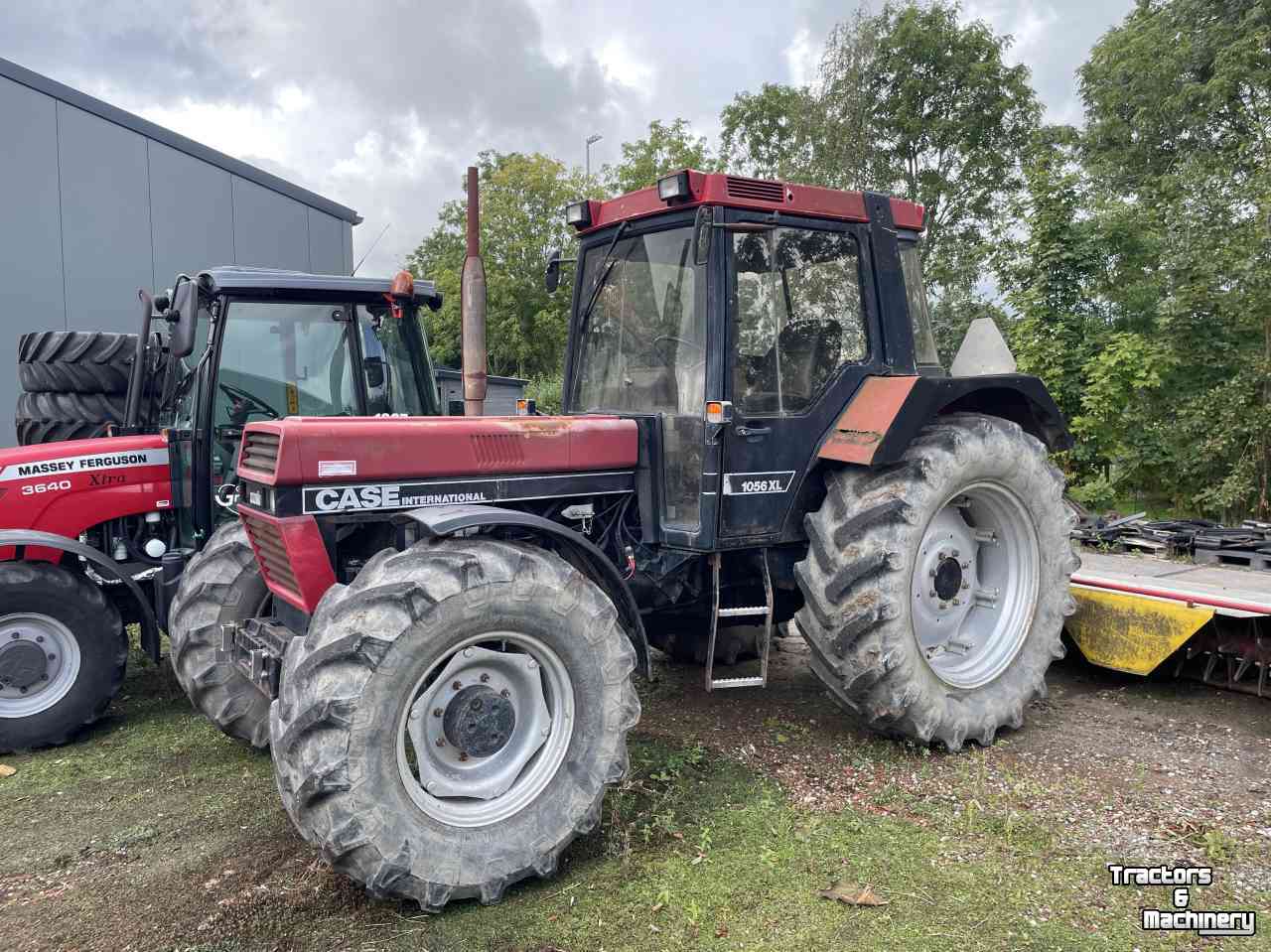 Tractors Case-IH 1056XL