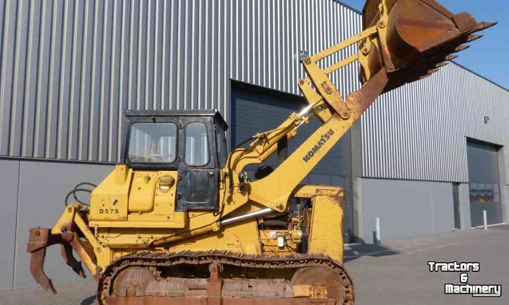 Wheelloader Komatsu D57S Crawler Loader + Ripper