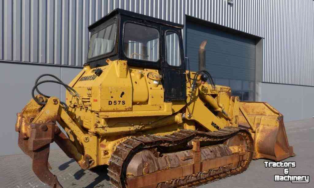 Wheelloader Komatsu D57S Crawler Loader + Ripper