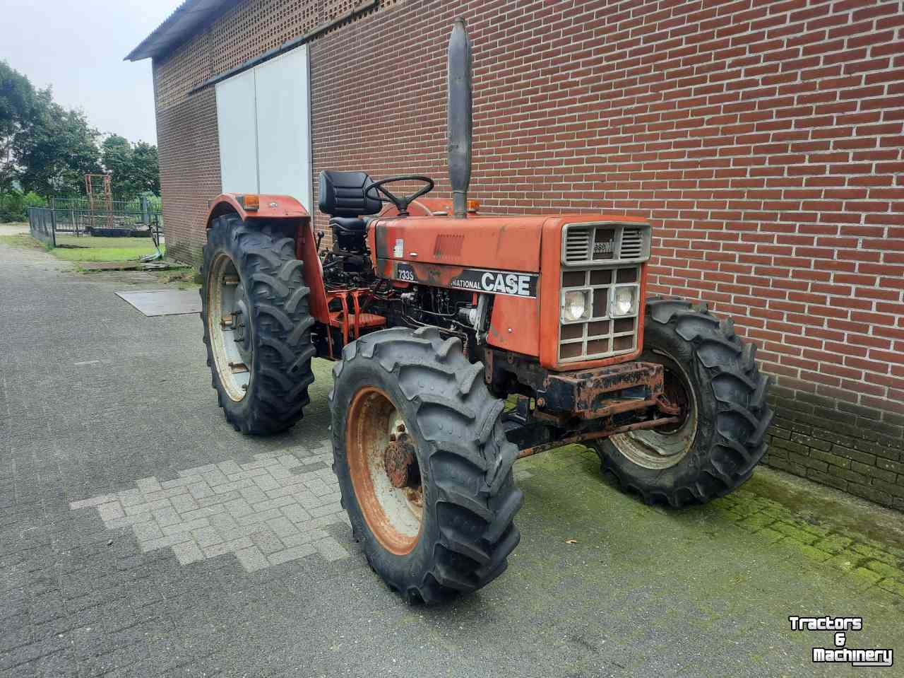 Tractors Case-IH 733 4wd