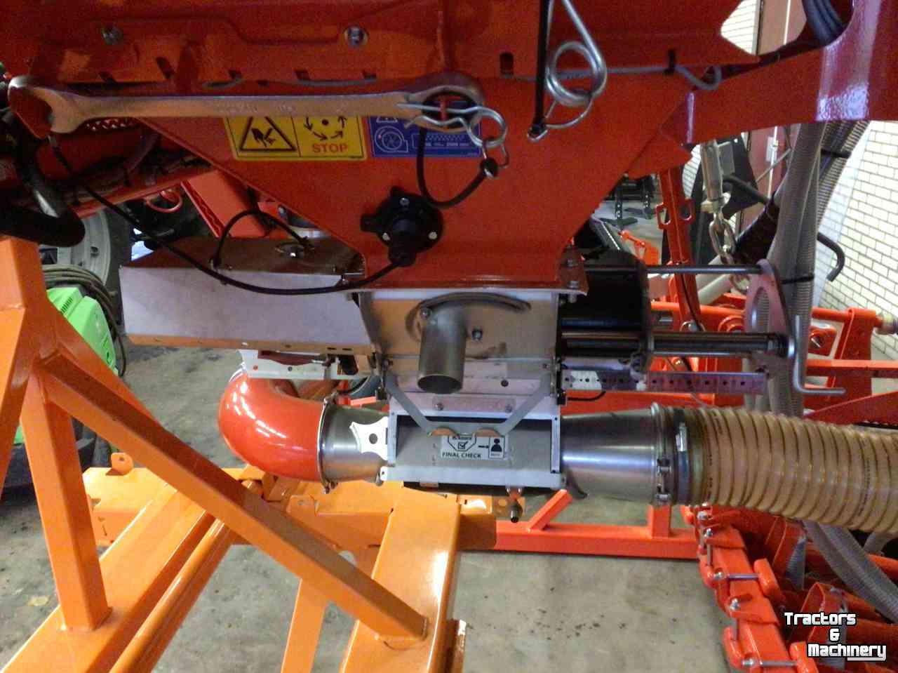 Seed drill Kuhn Venta 320-24