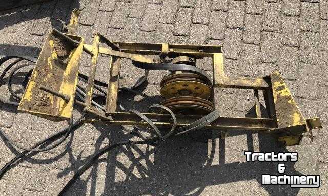 Used parts for combines New Holland Strohakselaar Straw Cutter