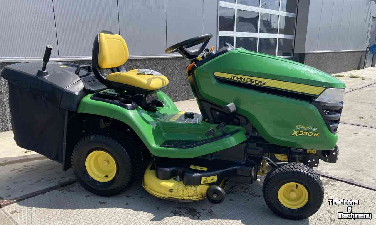 Mower self-propelled John Deere X 350 R Zitmaaier