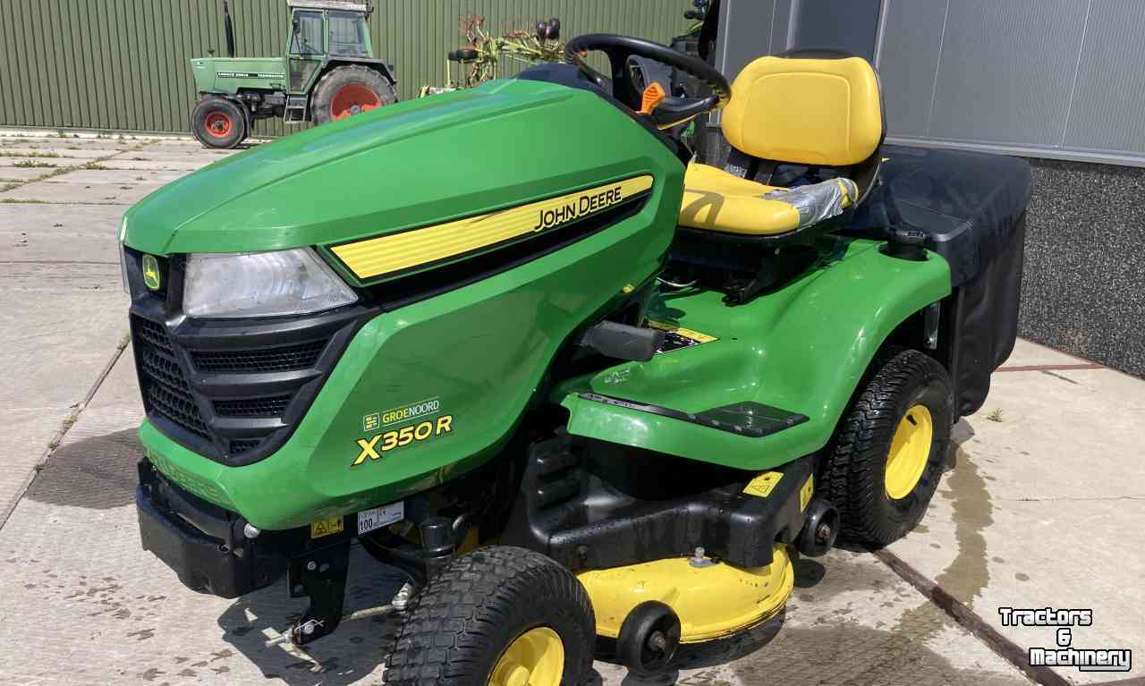 Mower self-propelled John Deere X 350 R Zitmaaier