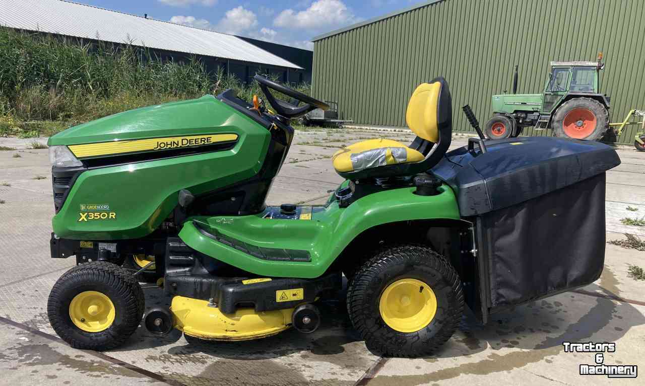 Mower self-propelled John Deere X 350 R Zitmaaier