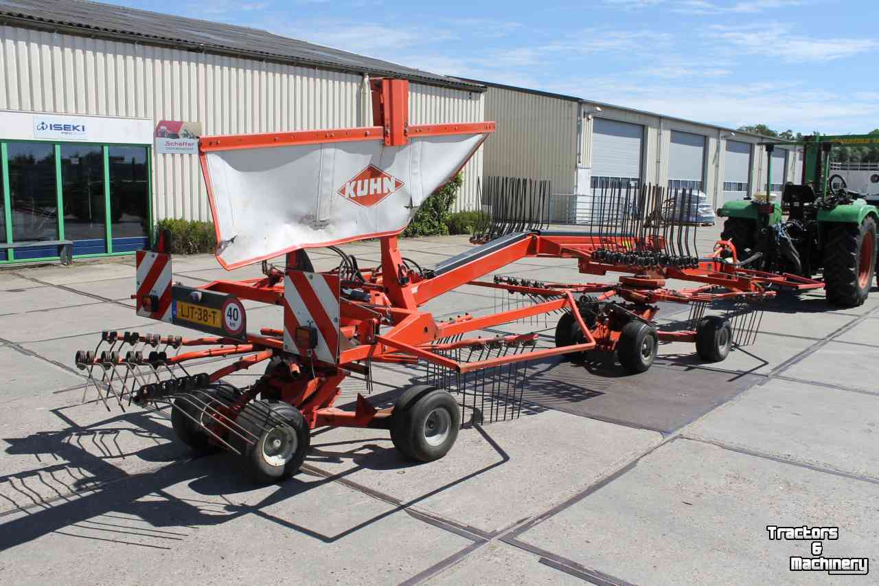 Rake Kuhn GA6622 dubbele cirkelhark wiersmachine hark rugger zijafleg treintjeshark