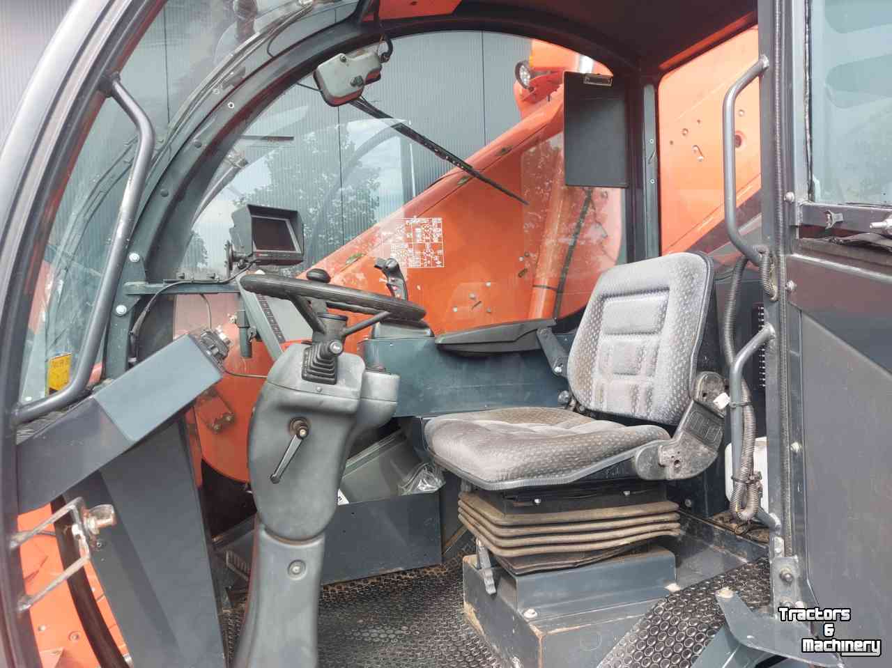 Self-propelled feed mixer Kuhn SPW19