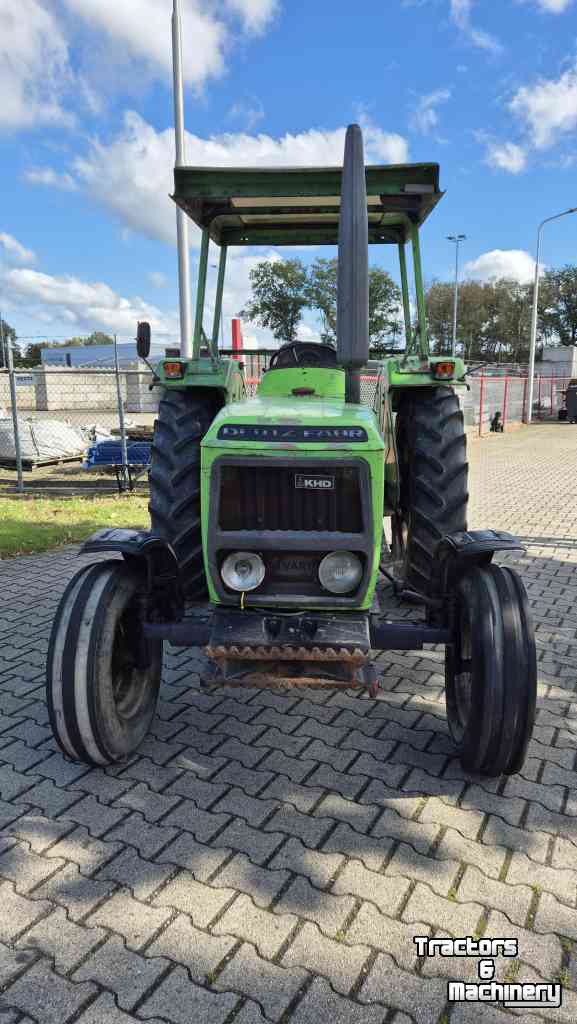 Tractors Deutz-Fahr D6007 met kruip