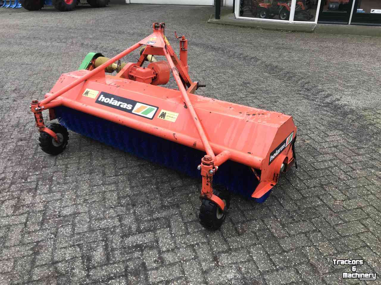 Sweepers and vacuum sweepers Holaras A-220