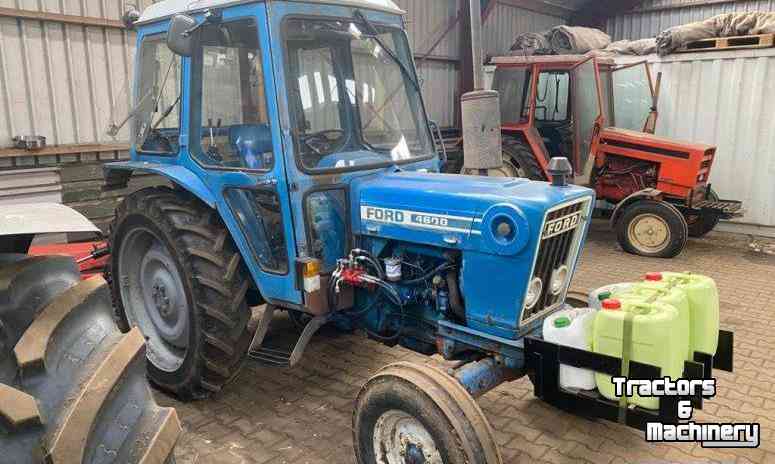 Tractors Ford 4600 2WD Tractor