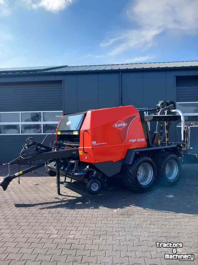 Balers Kuhn FBP 2135 met 3D