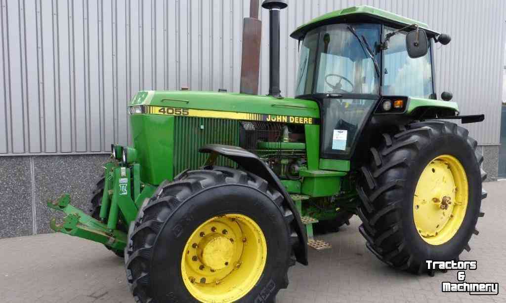 Tractors John Deere 4055 4WD Tractor