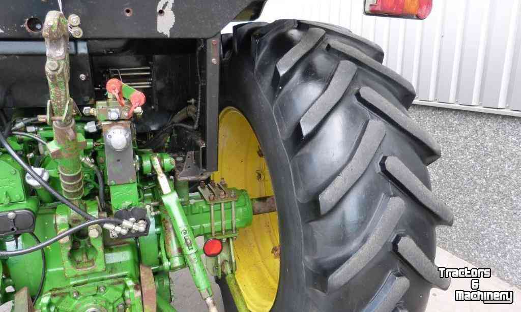 Tractors John Deere 4055 4WD Tractor