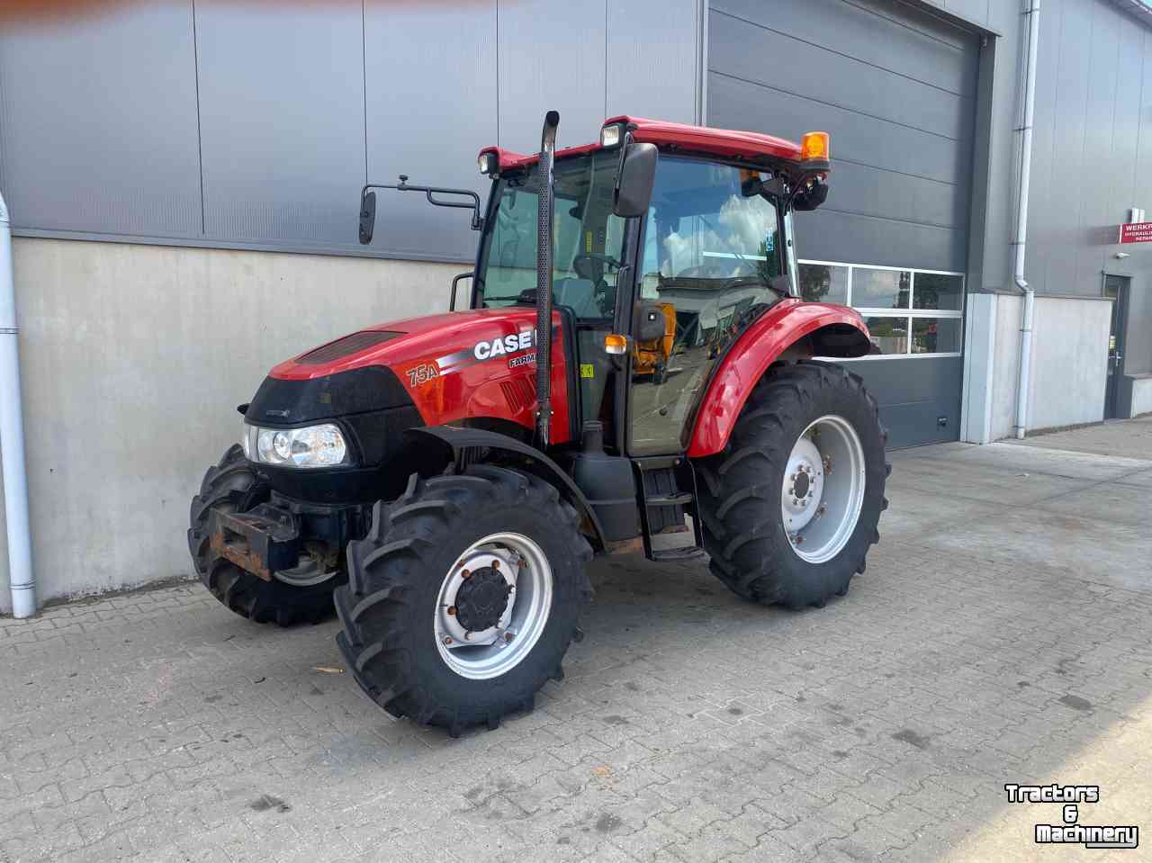 Tractors Case-IH Case IH Farmall 75A,  slechts 2200uur