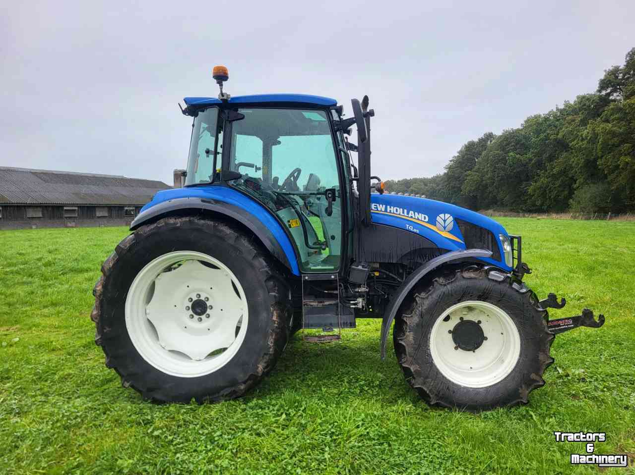 Tractors New Holland T4.85