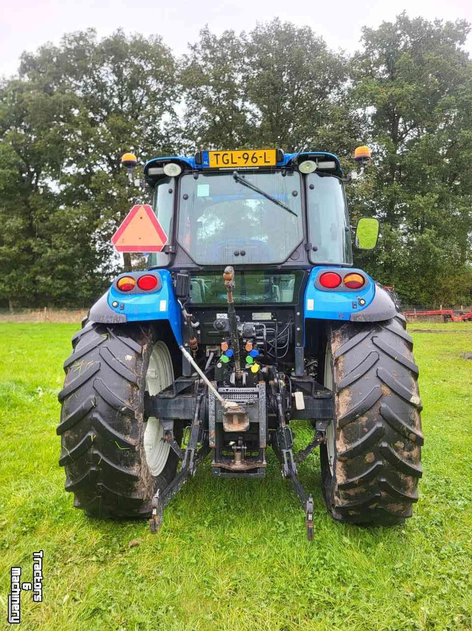 Tractors New Holland T4.85