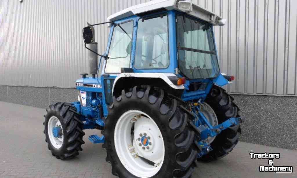 Tractors Ford 5610 4WD Tractor