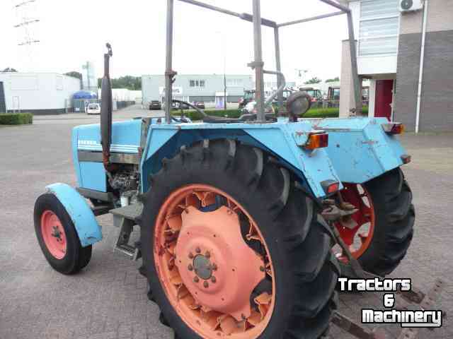 Tractors Eicher 3255