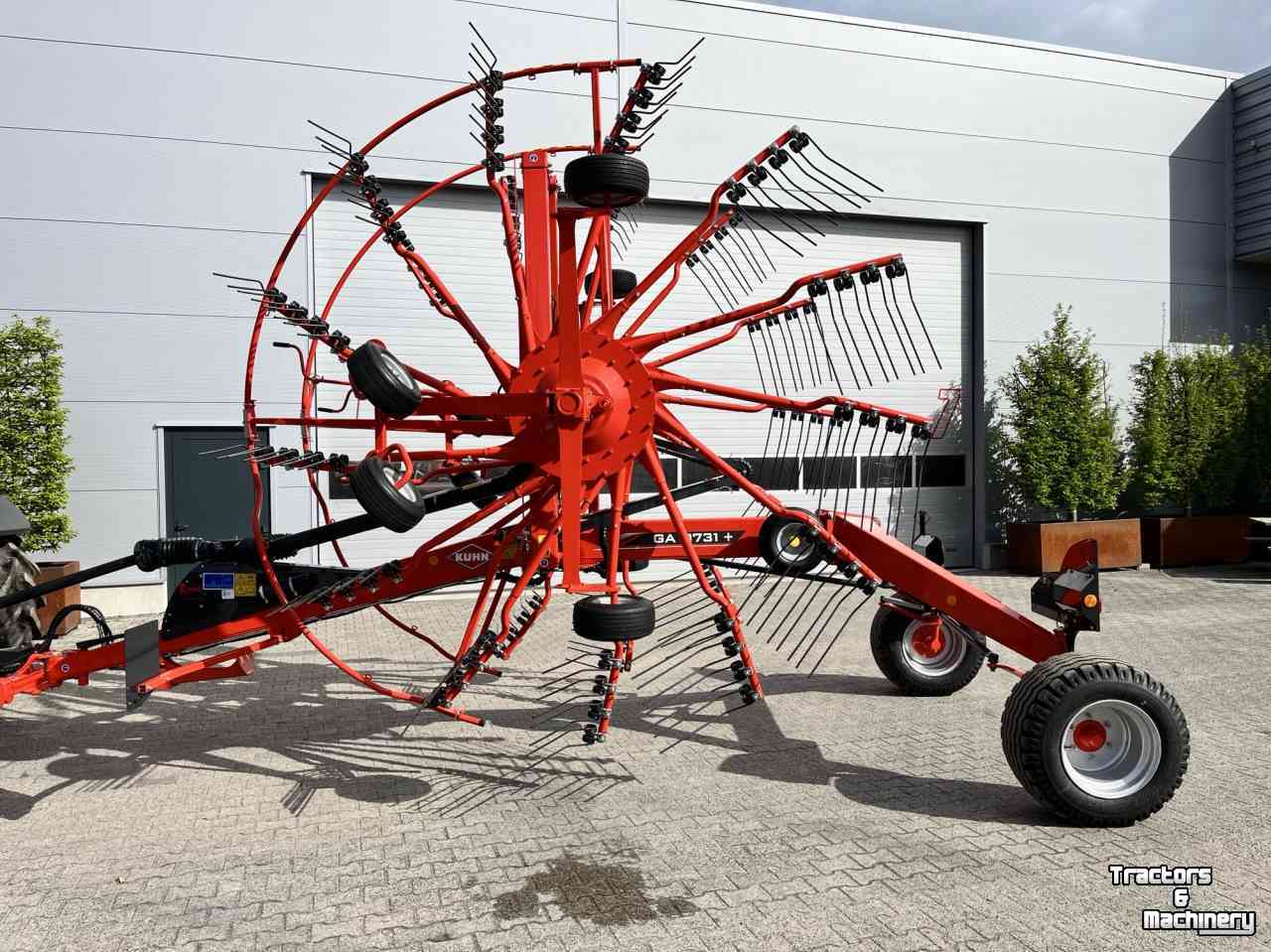 Rake Kuhn GA 8731+