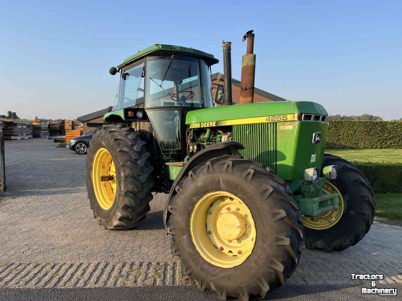 Tractors John Deere 4255