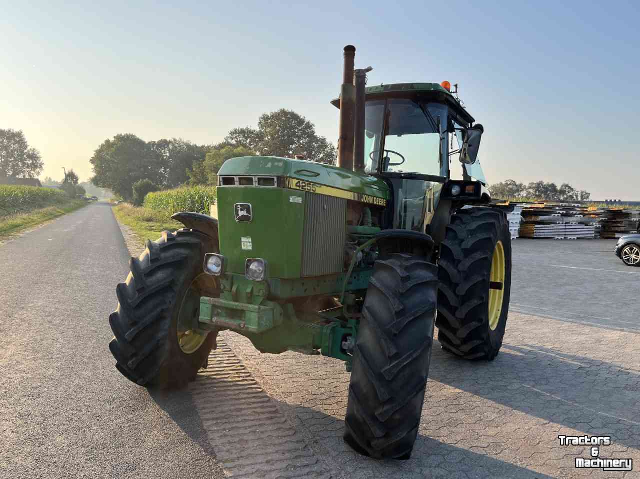 Tractors John Deere 4255