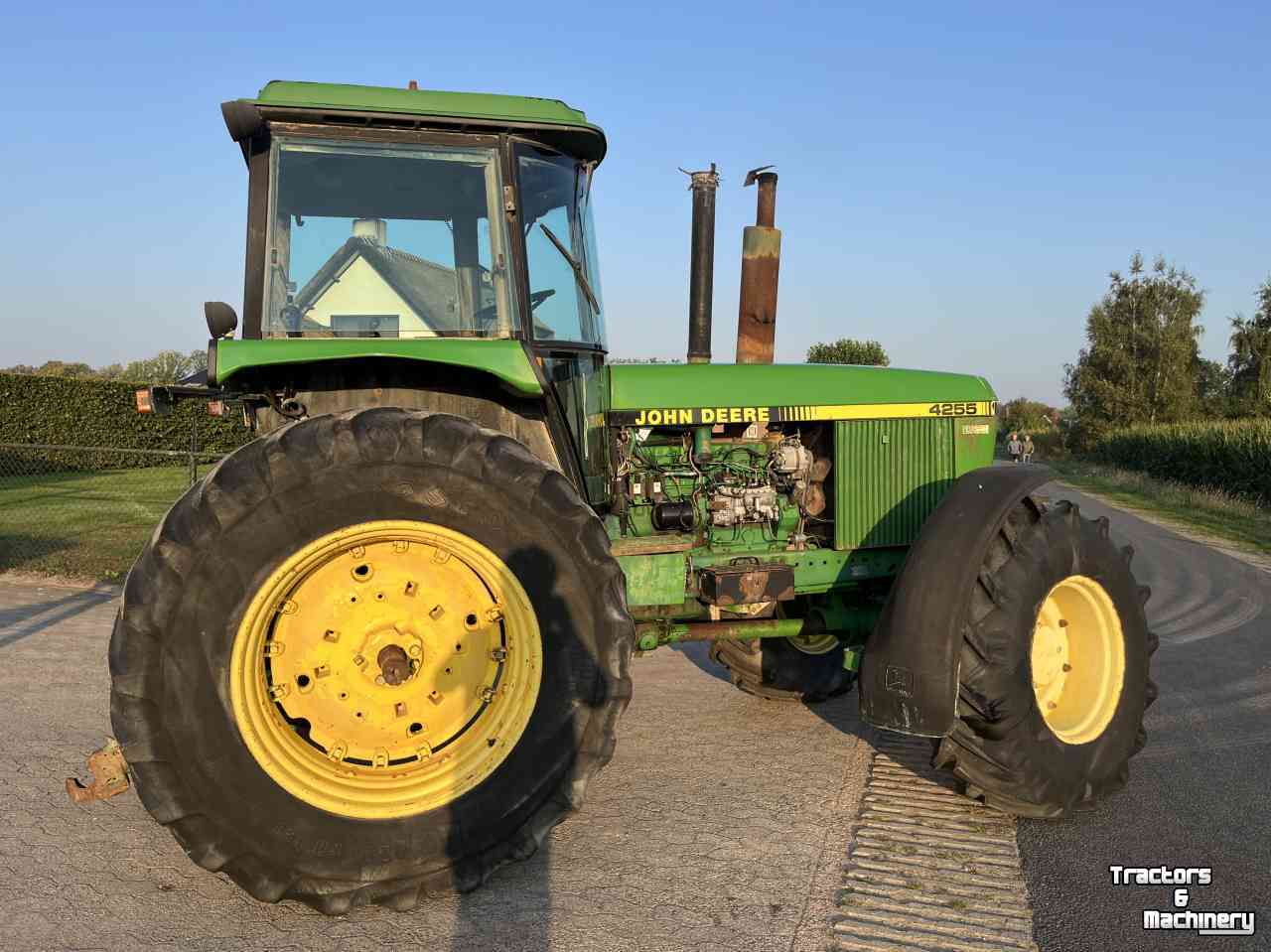 Tractors John Deere 4255