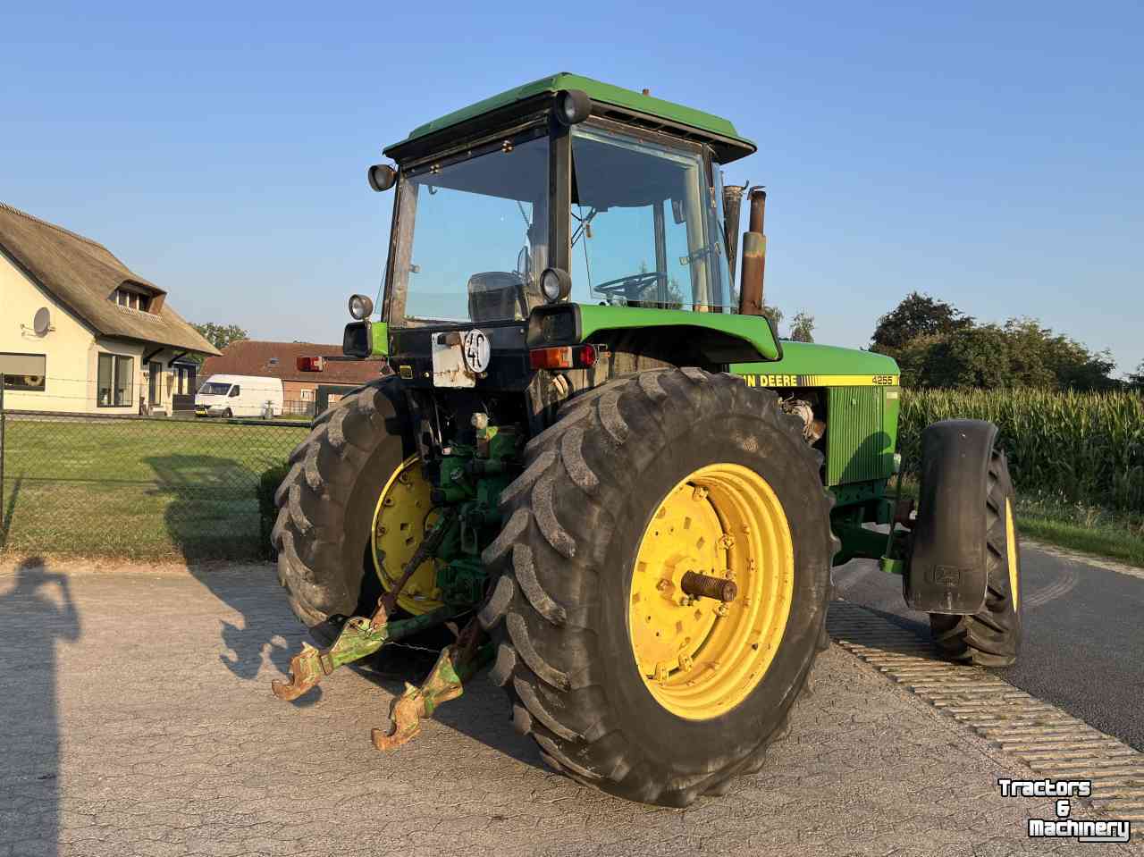 Tractors John Deere 4255