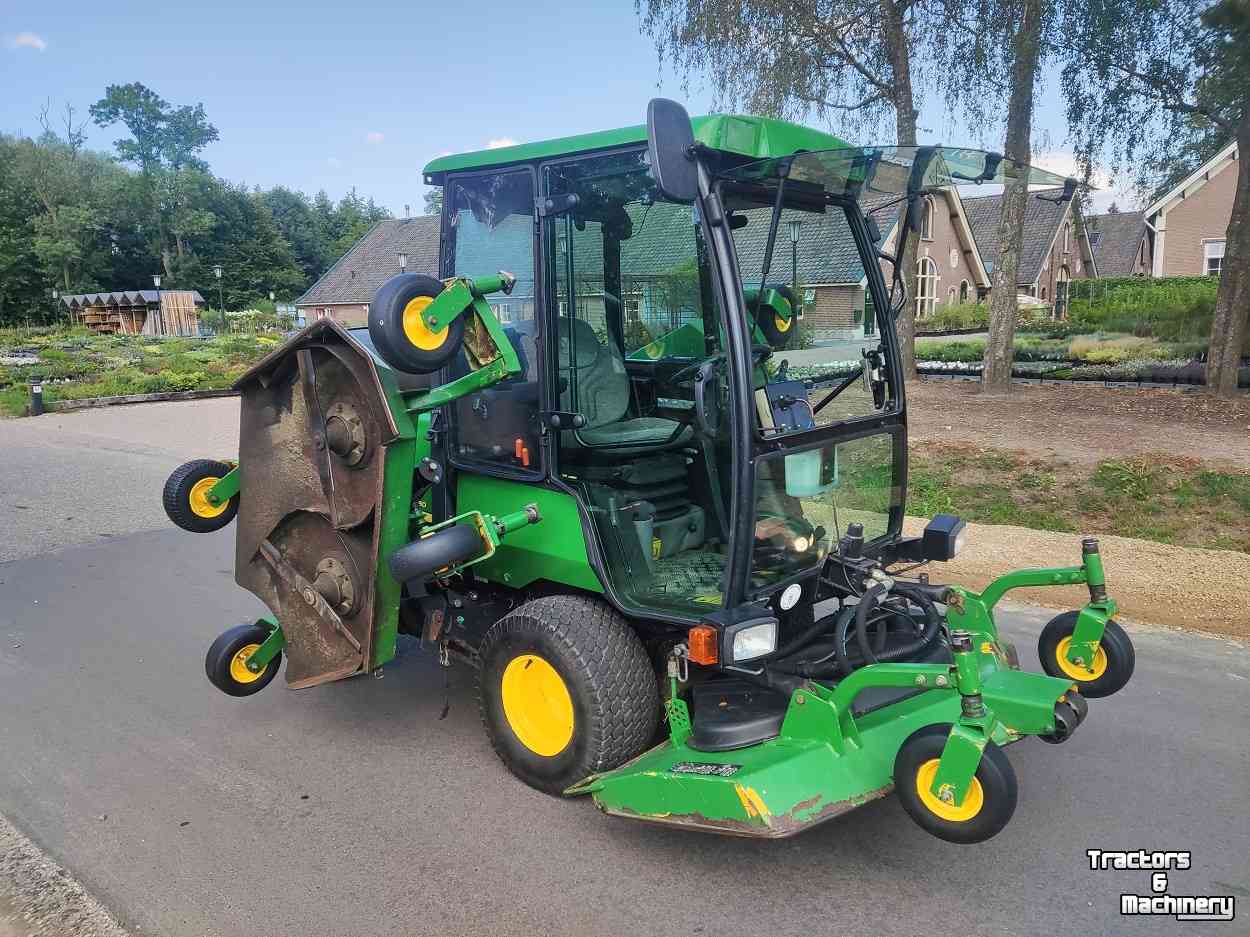 Mower self-propelled John Deere 1600 Turbo