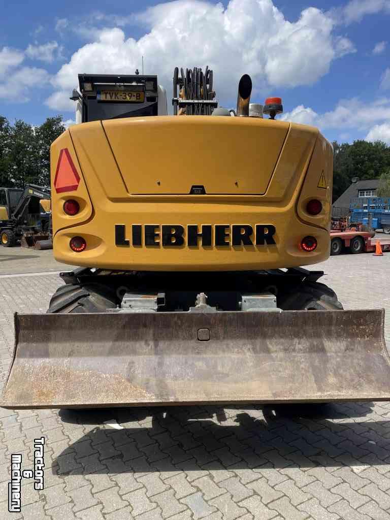 Excavator mobile Liebherr 914 Compact