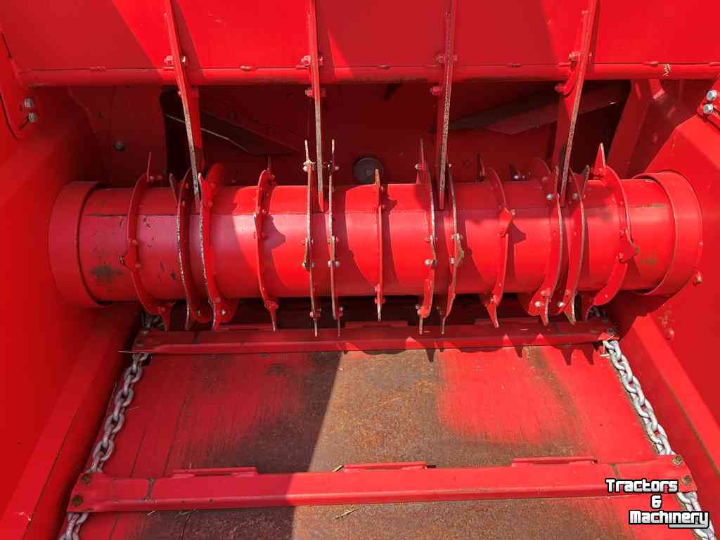 Straw spreader for boxes Teagle Telehawk T1