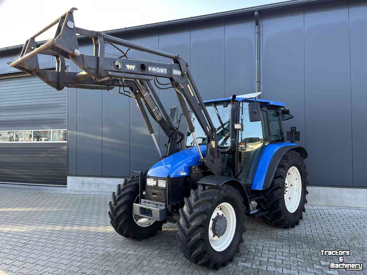 Tractors New Holland TL90