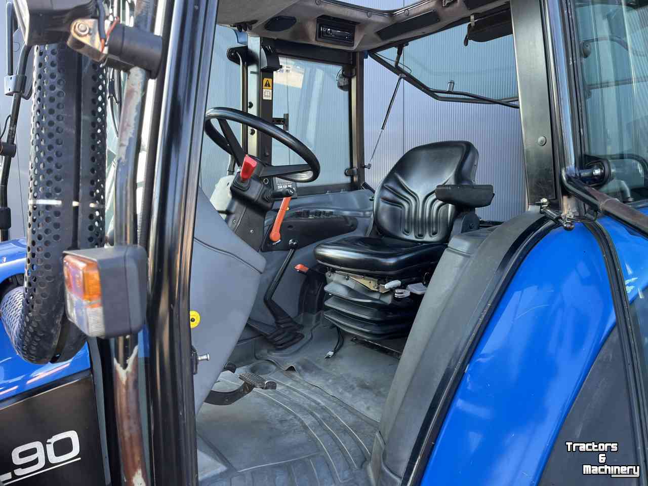 Tractors New Holland TL90