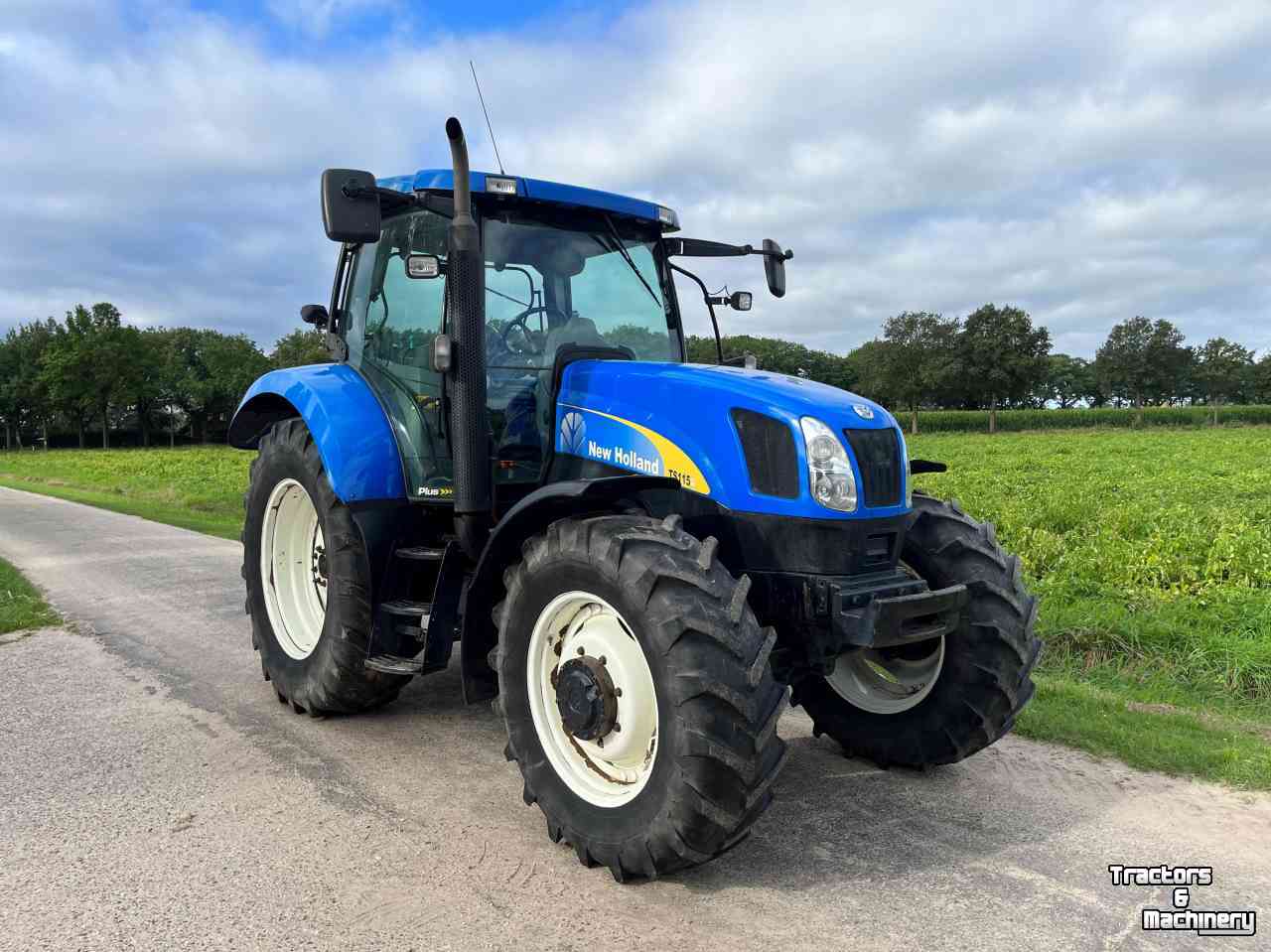 Tractors New Holland TS115A